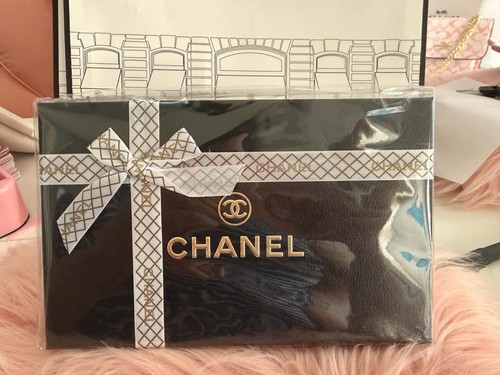Chanel mini perfume gift - gift, box