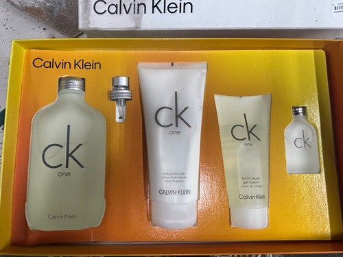 Calvin klein one spray gift - calvin,