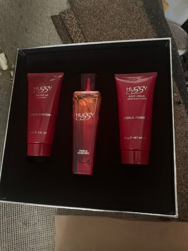 Merle norman hussy gift - gift, set